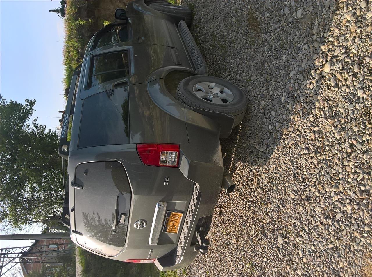 -Nissan-pathfinder-es