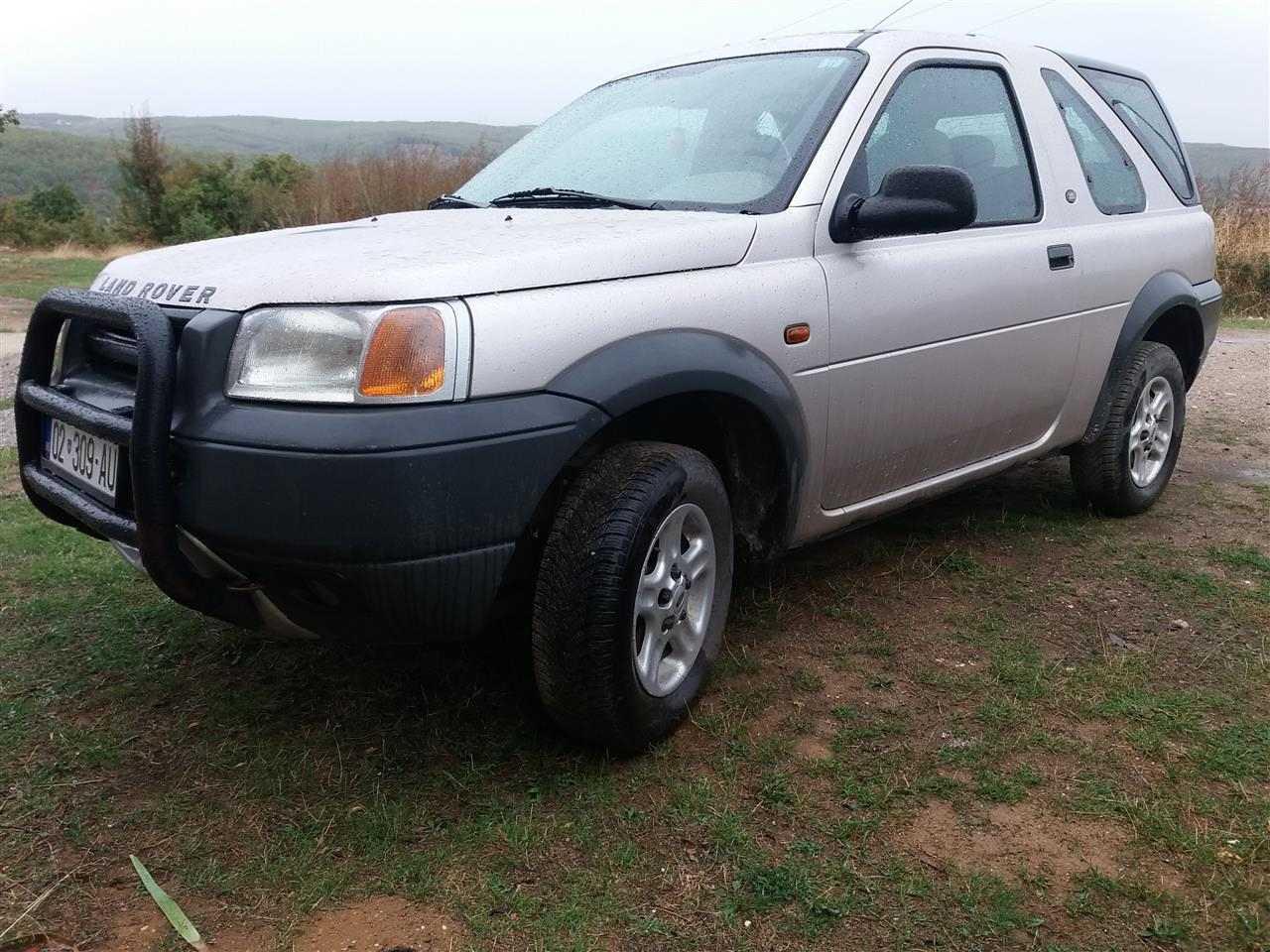 Land-Rover-2-0