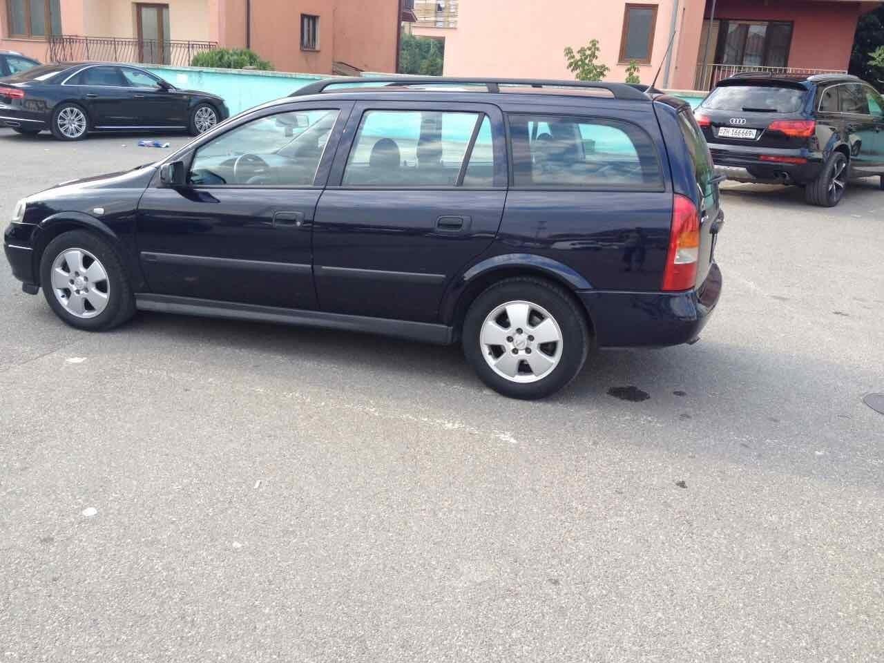 Opel-Astra