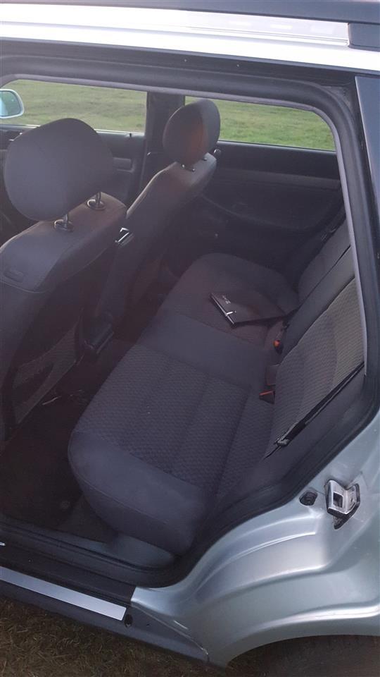 Shitet-Audi-A4-