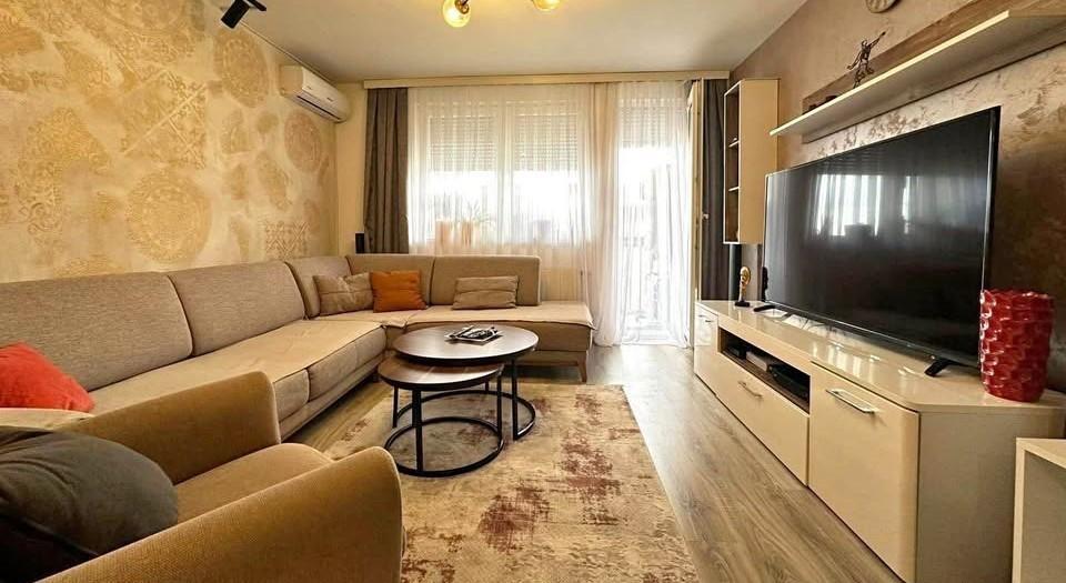 Banesë-në--shitje-në-Fushë-Kosovë