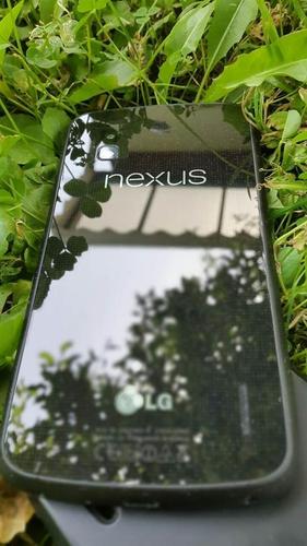 LG NEXUS 4