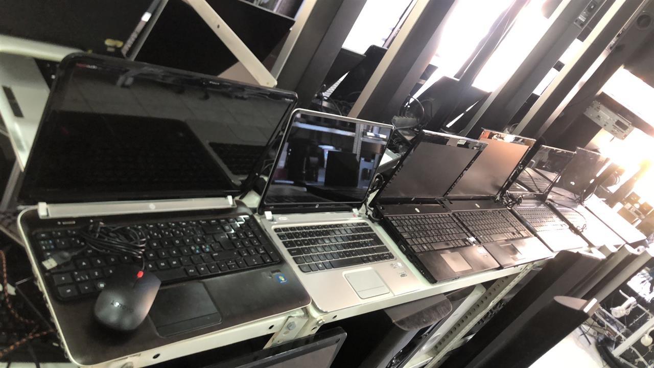 Laptopa-shumic-e-pakic-
