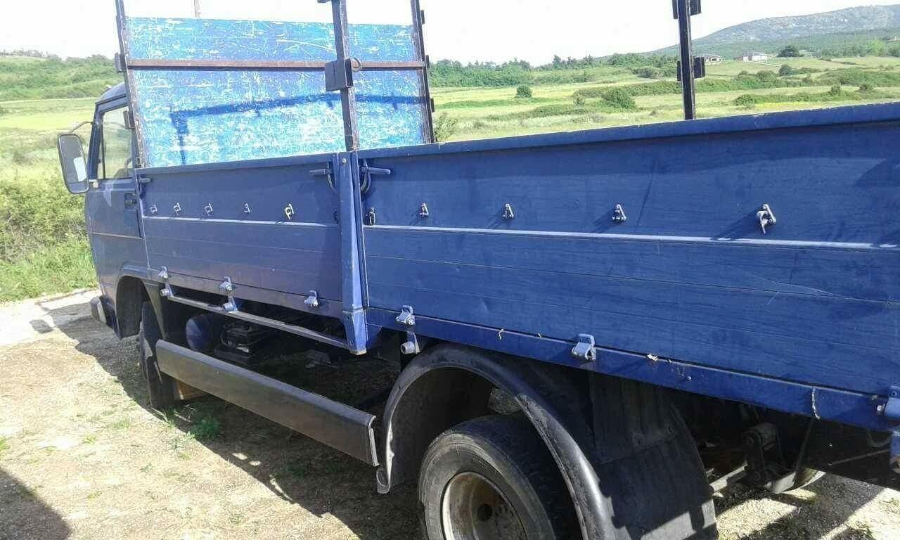 CAMION