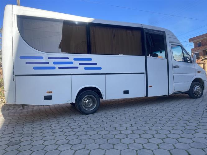 Minibus 412