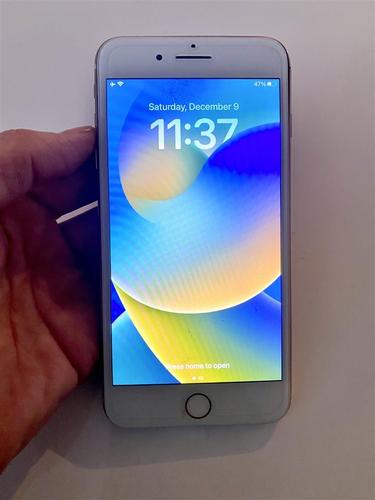 iPhone 8 Plus 