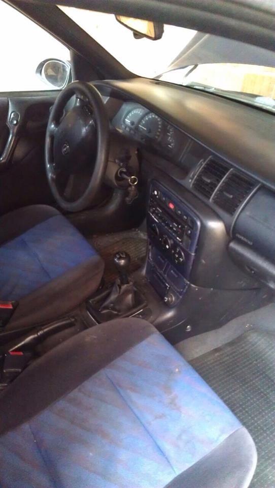 Opel-Vectra--99-