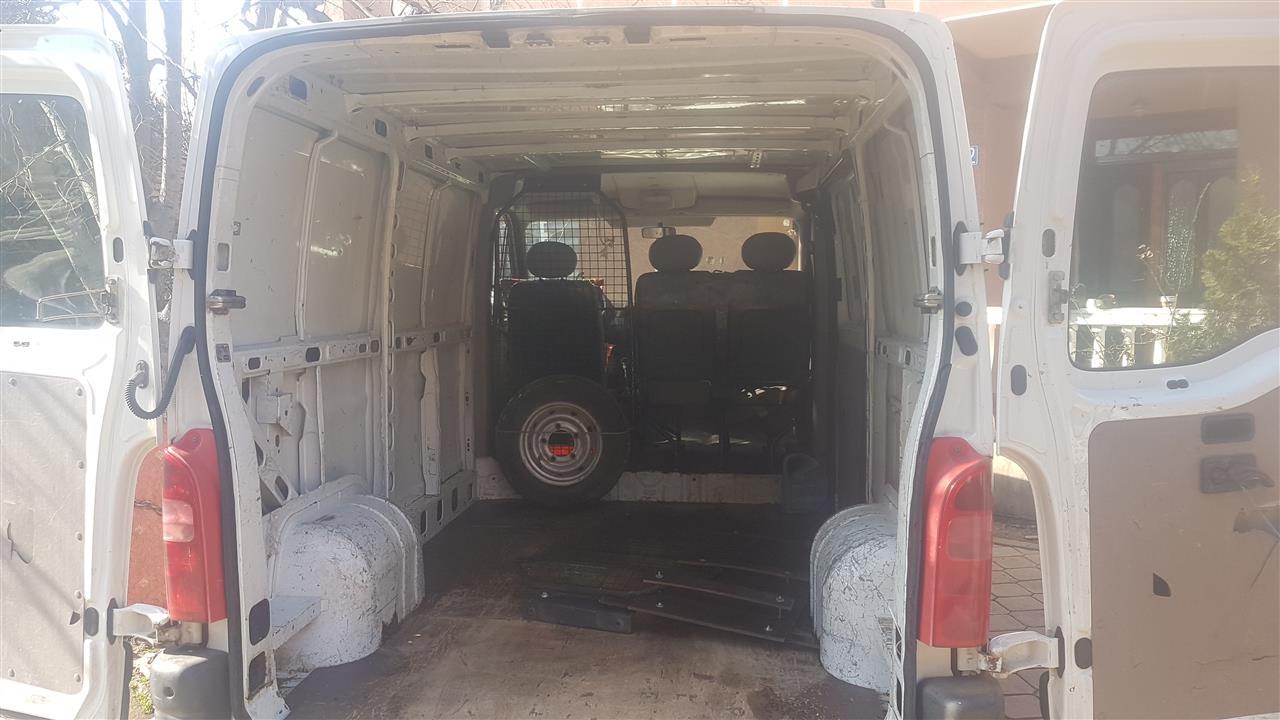 Renault-master-