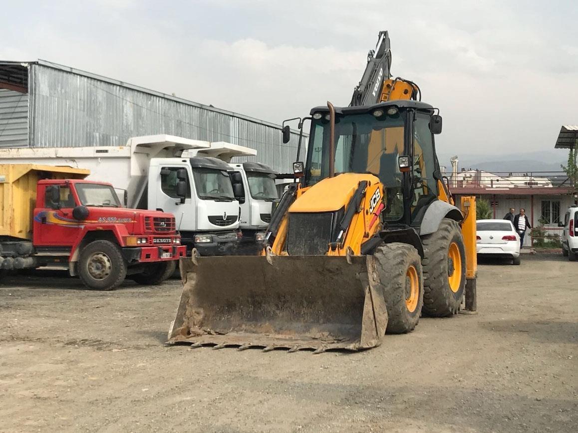 JCB-3-CX---2010
