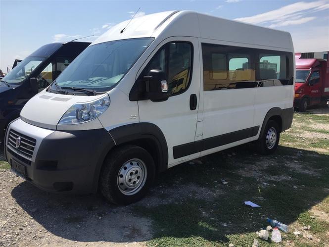 Minibus 