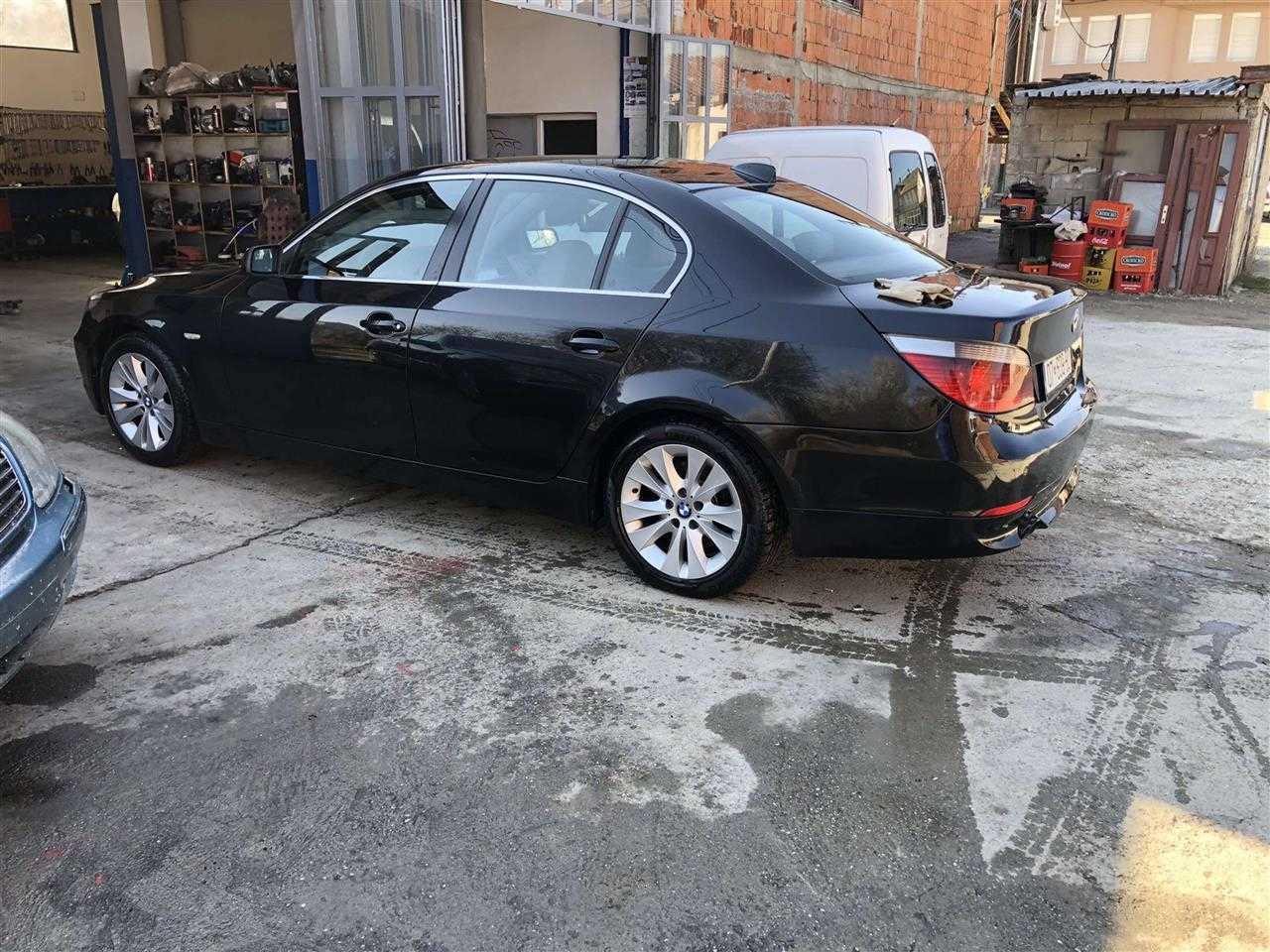 BMW-530D