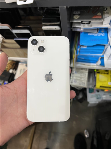 iPhone 13