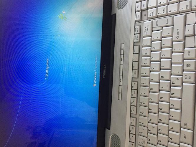 Shes Llaptop