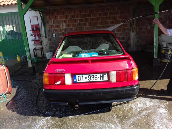 AUDI 80