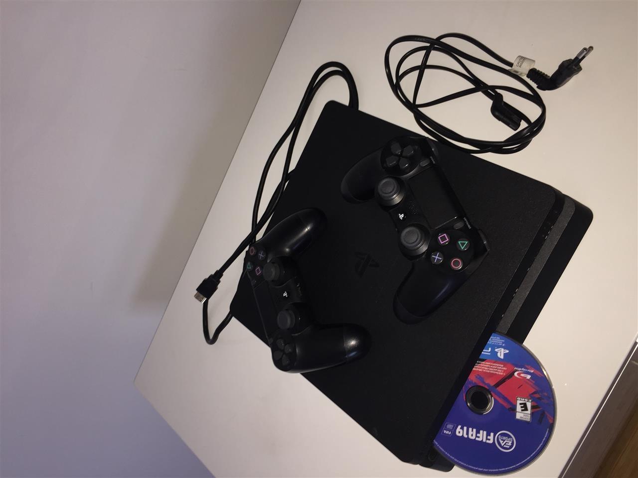 PS4