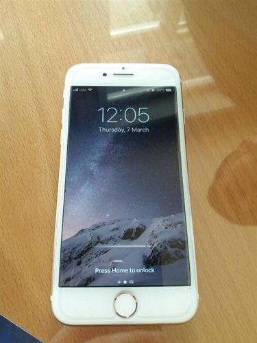 Iphone 7 gold 