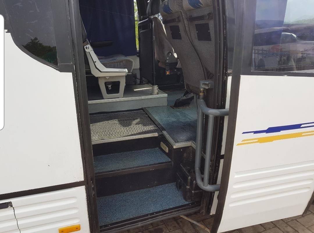 minibus
