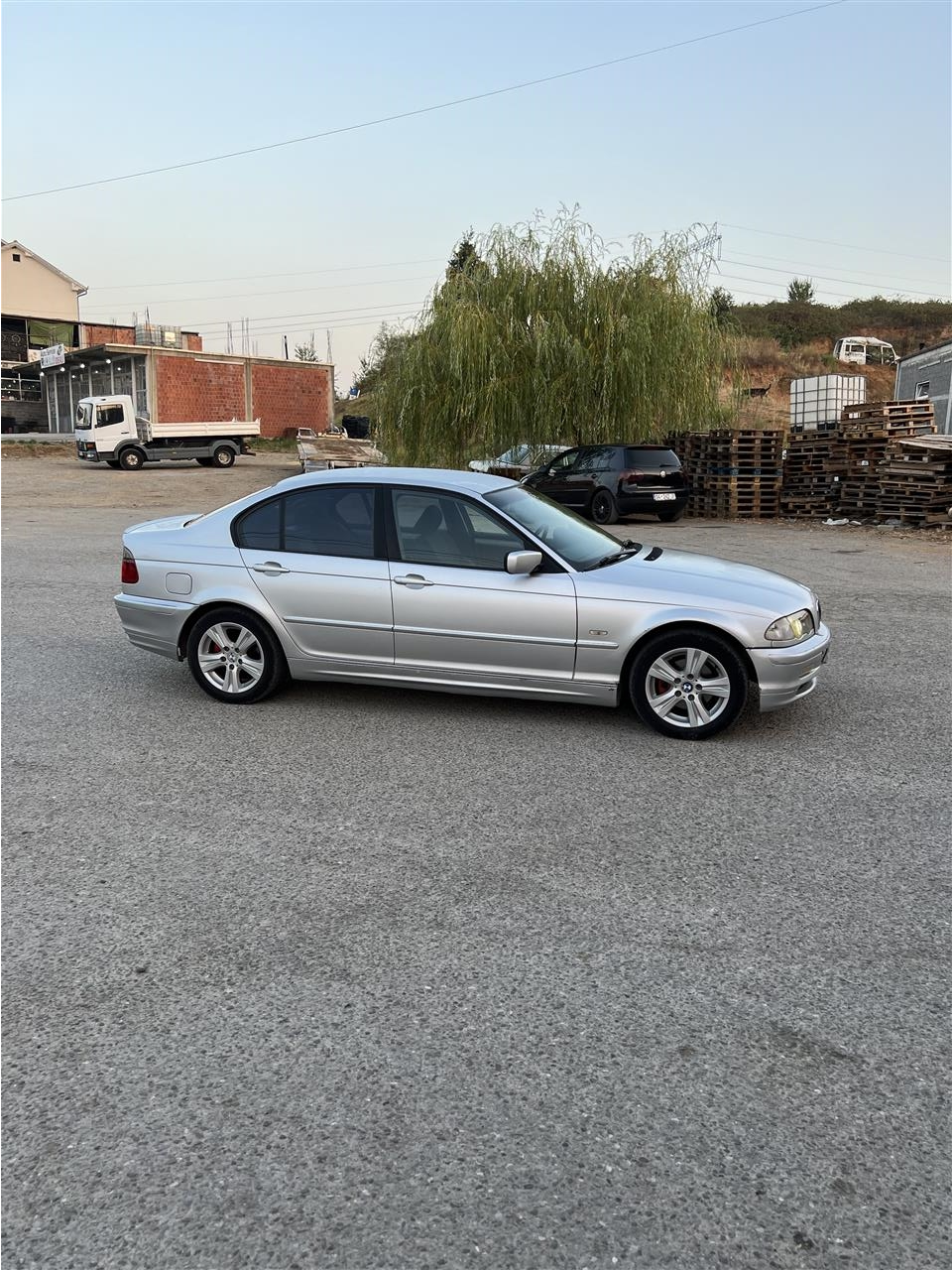 Bmw-320