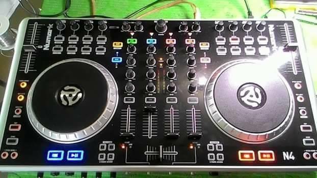 Numark n4 Controller 
