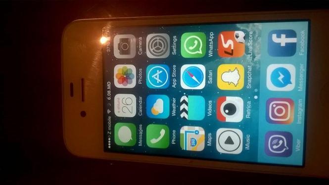 iPhone 4