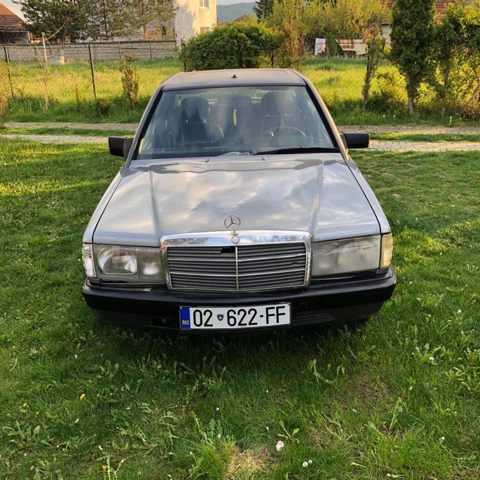 -Veturë