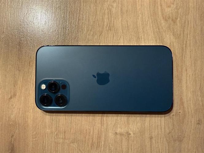 iPhone 12 pro max CE