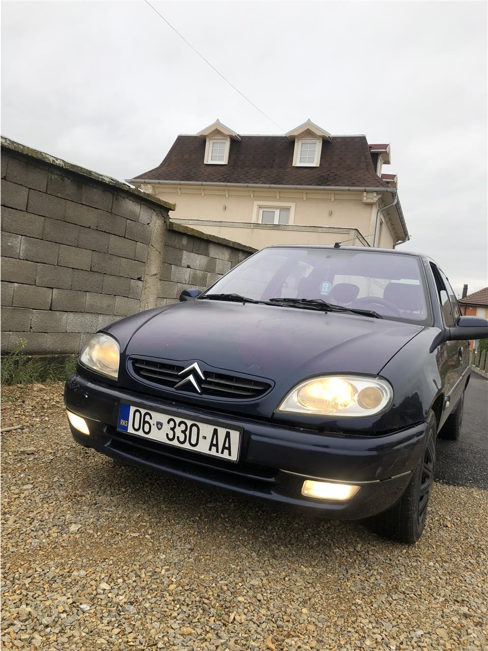 800
