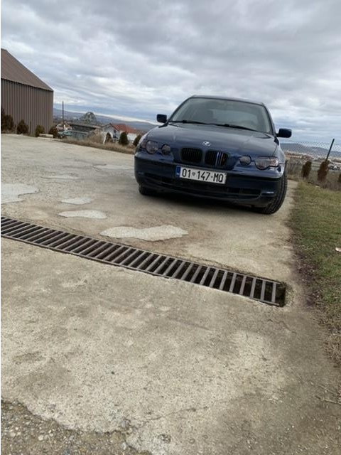 BMW-320D-
