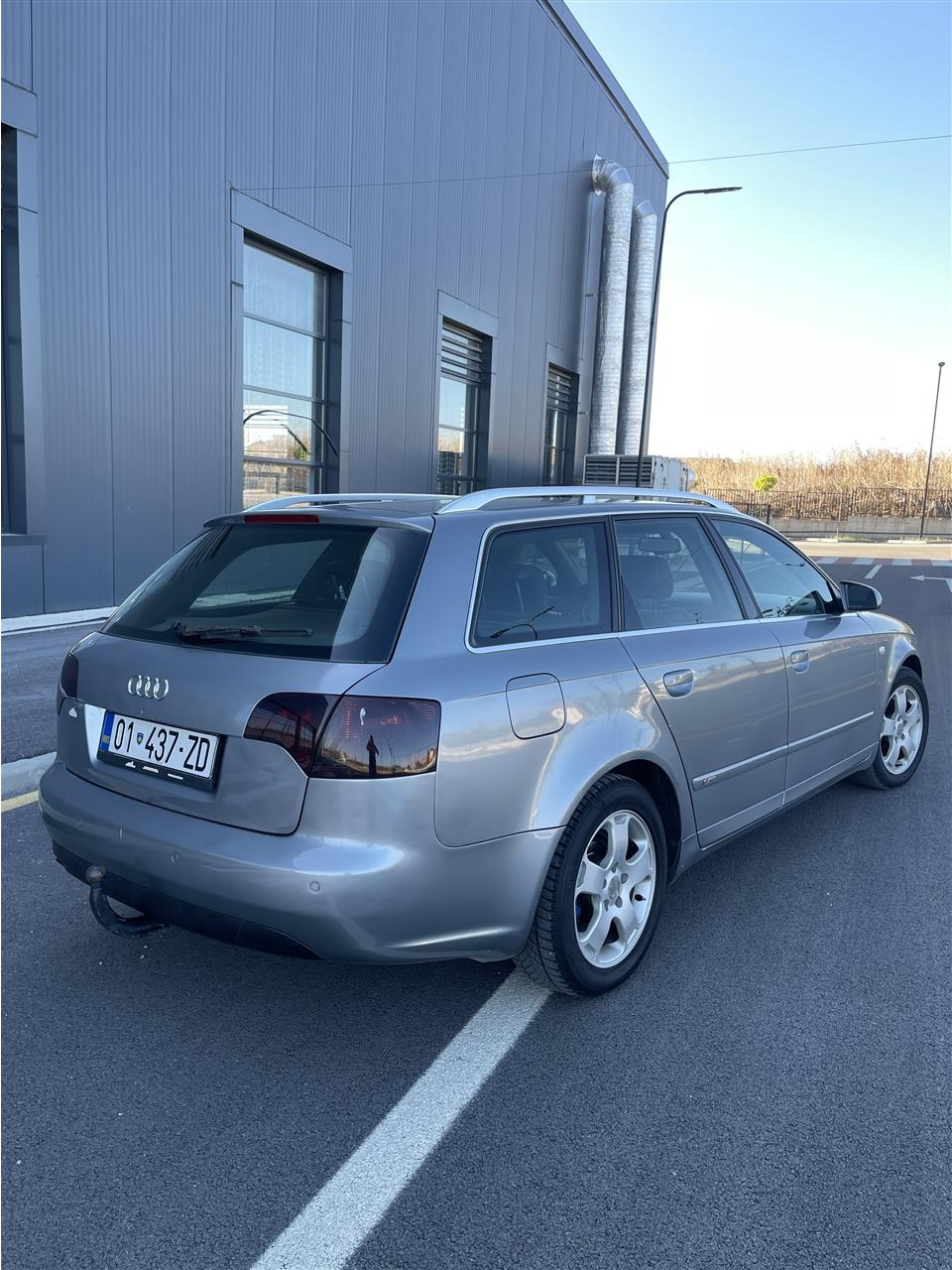 Audi-A4