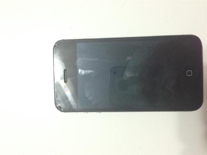 Iphone 4s dhe 4