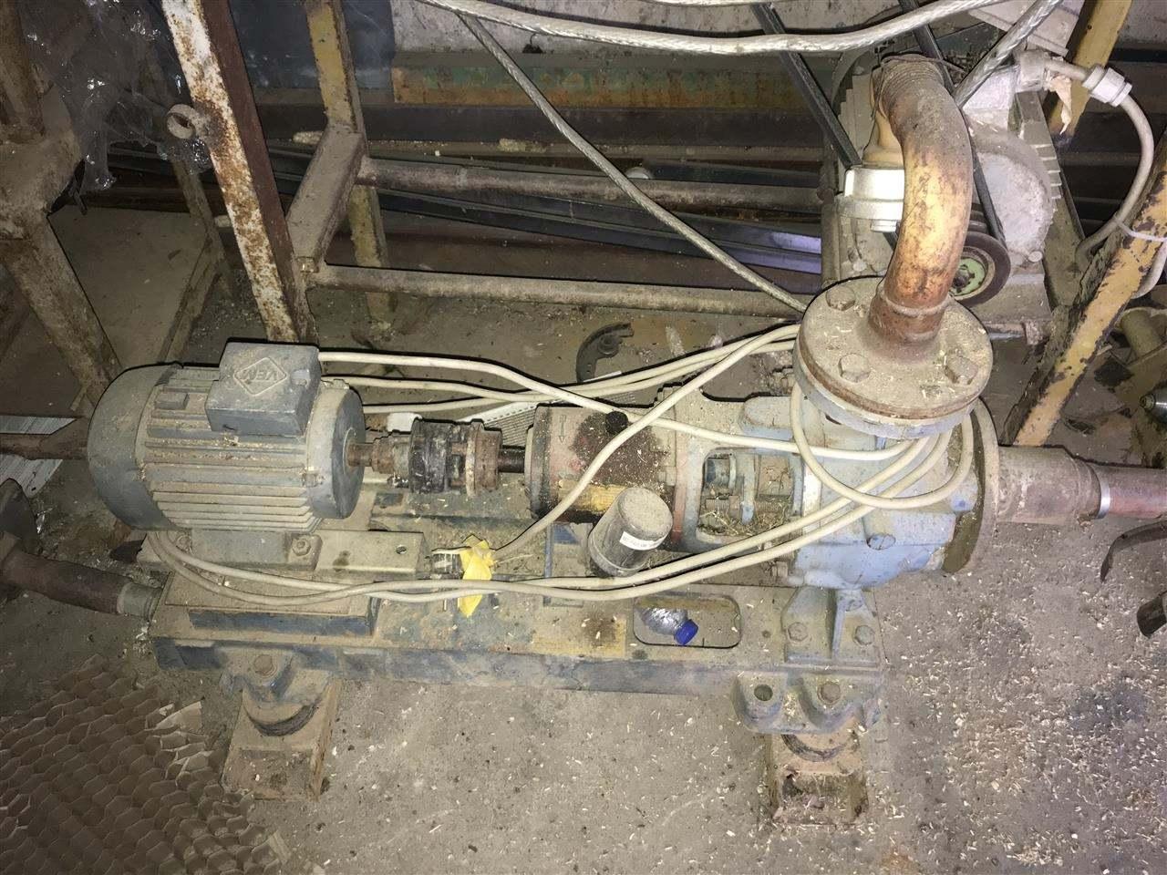 Pump-e-ujt