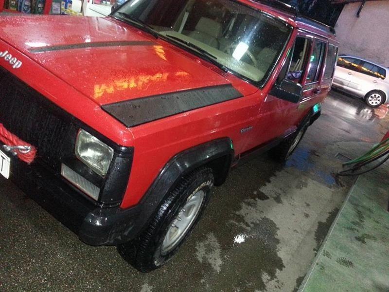 Jeep-Cheroke-