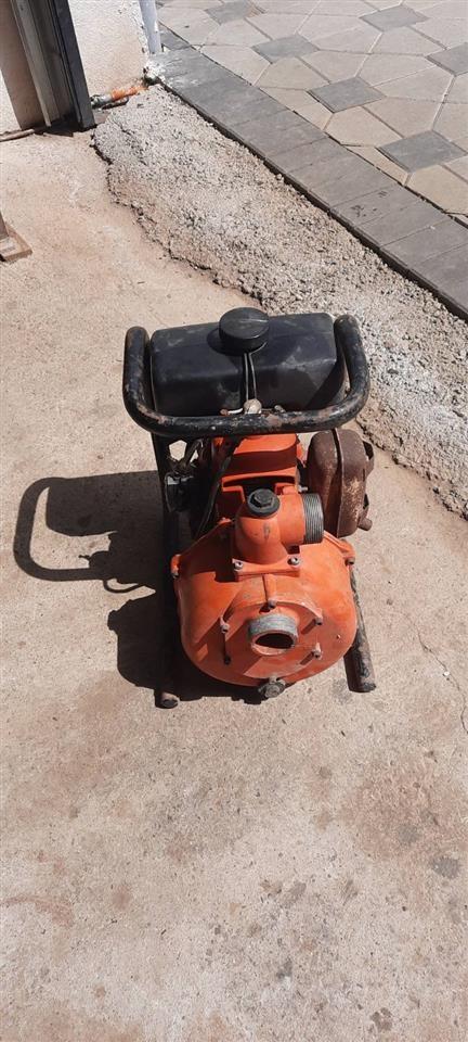 Tomos-