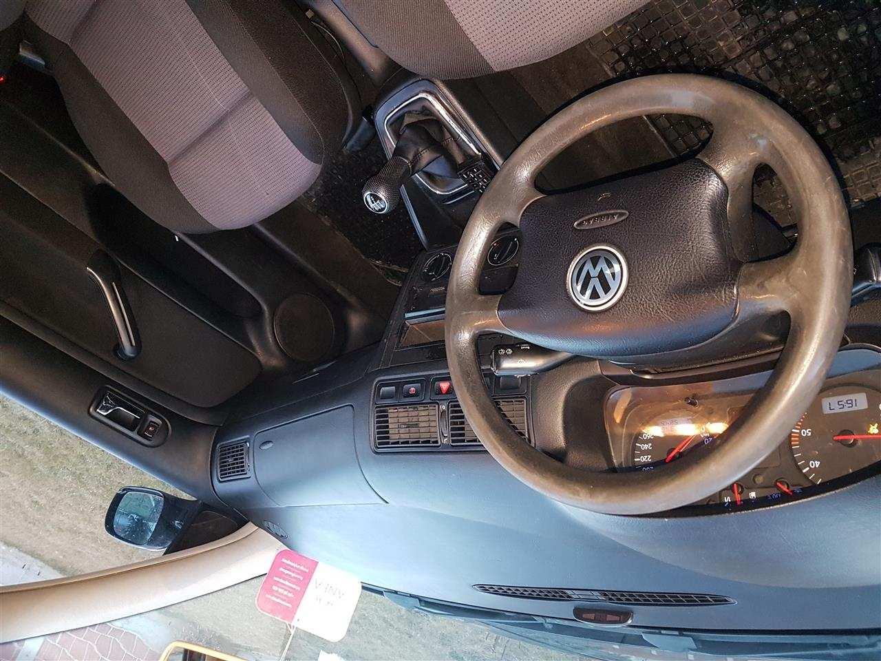 VW-Golf-4