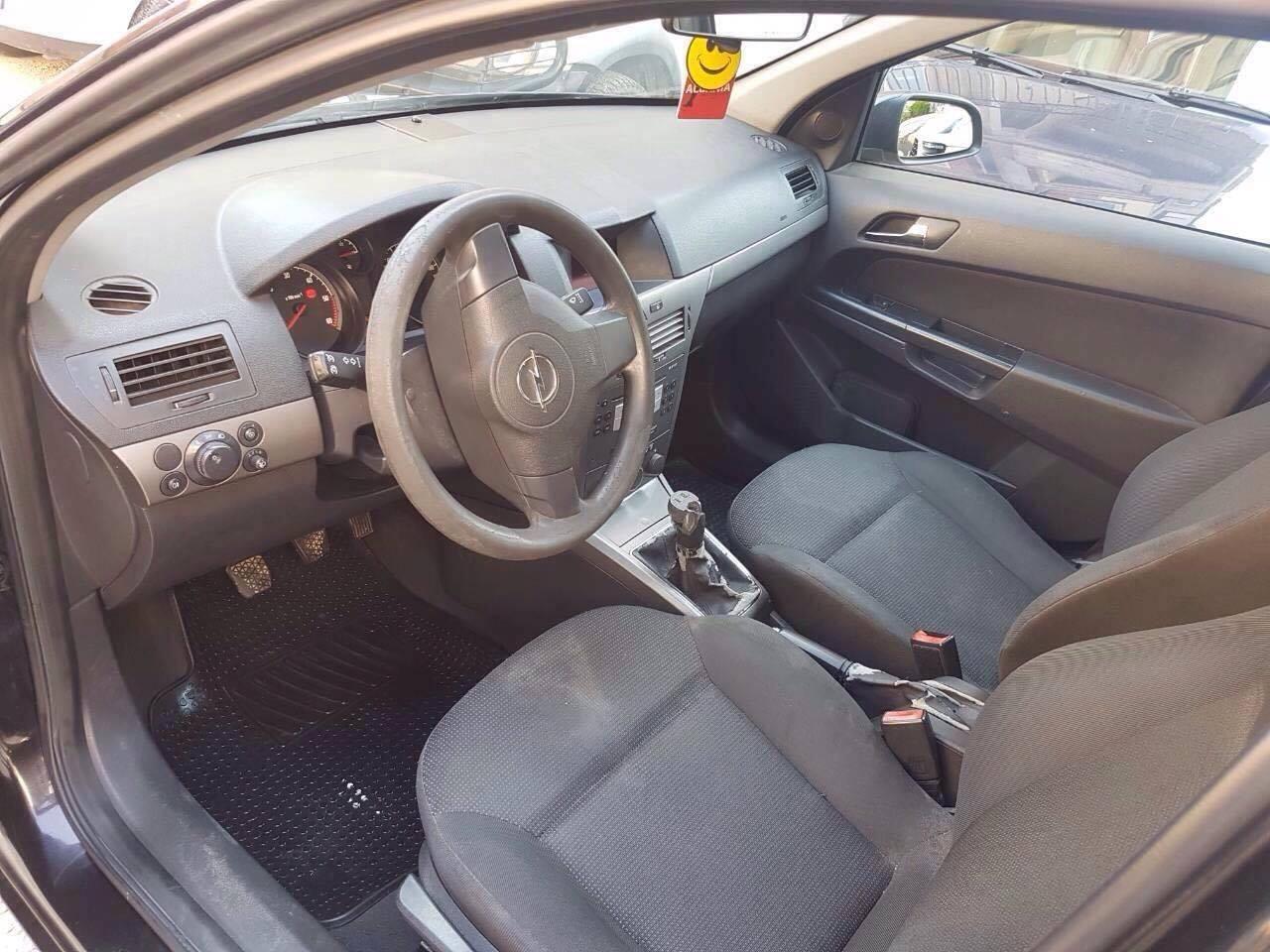 Opel-Astra-
