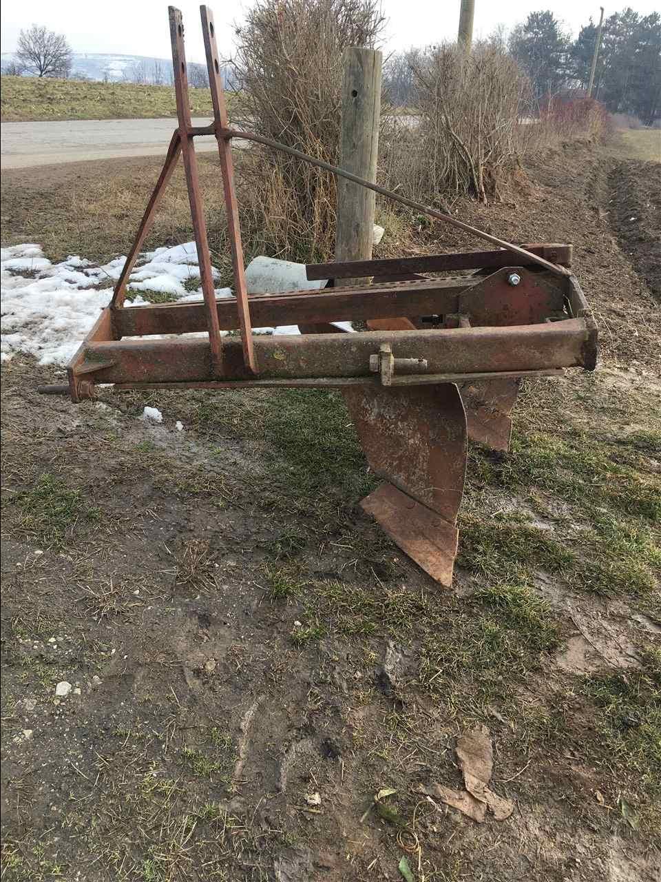 PLLUGJI-