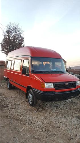 Autobus mini bus