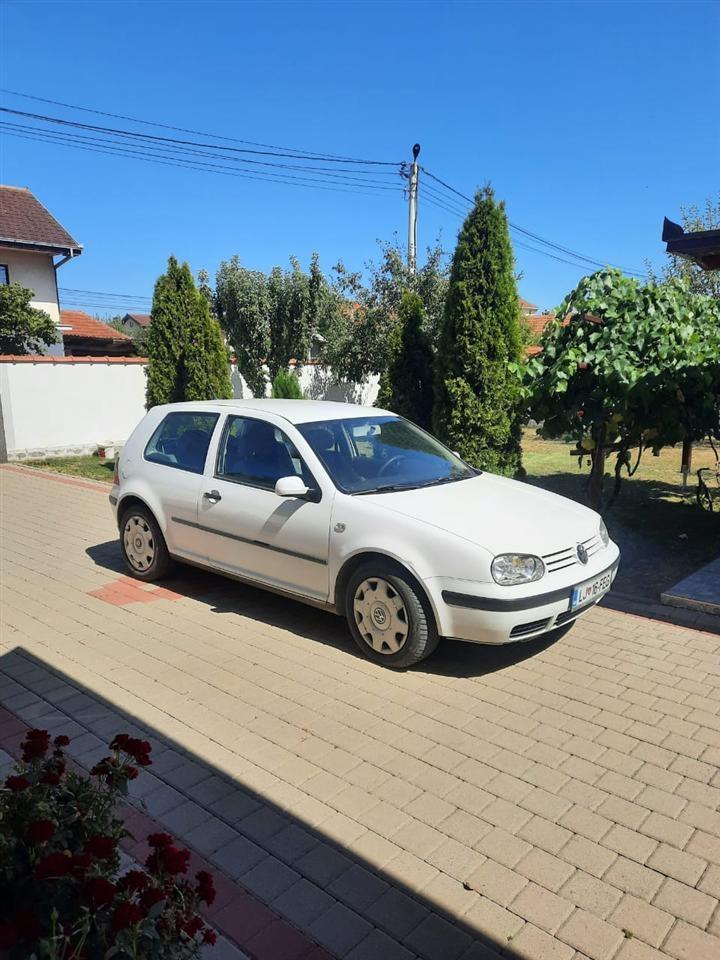 SHES-GOLF-4-SDI