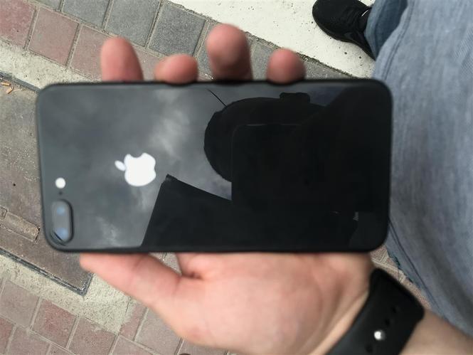 Iphone 8 Plus 64 GB