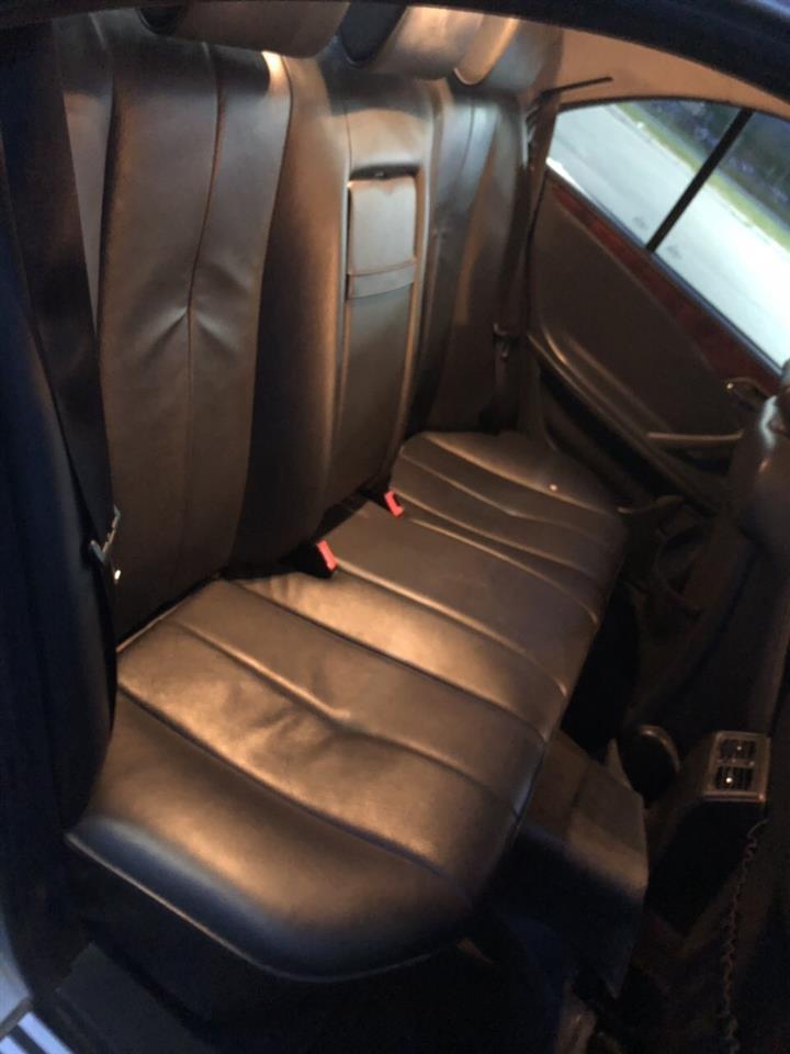 Mercedez-e220