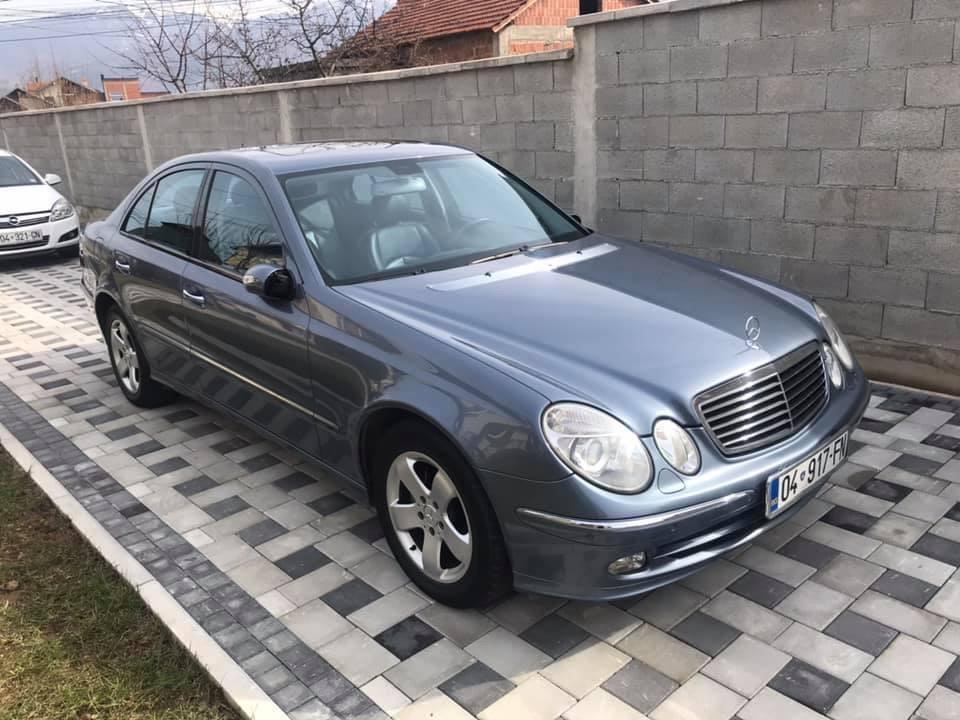 Mercedes-E320