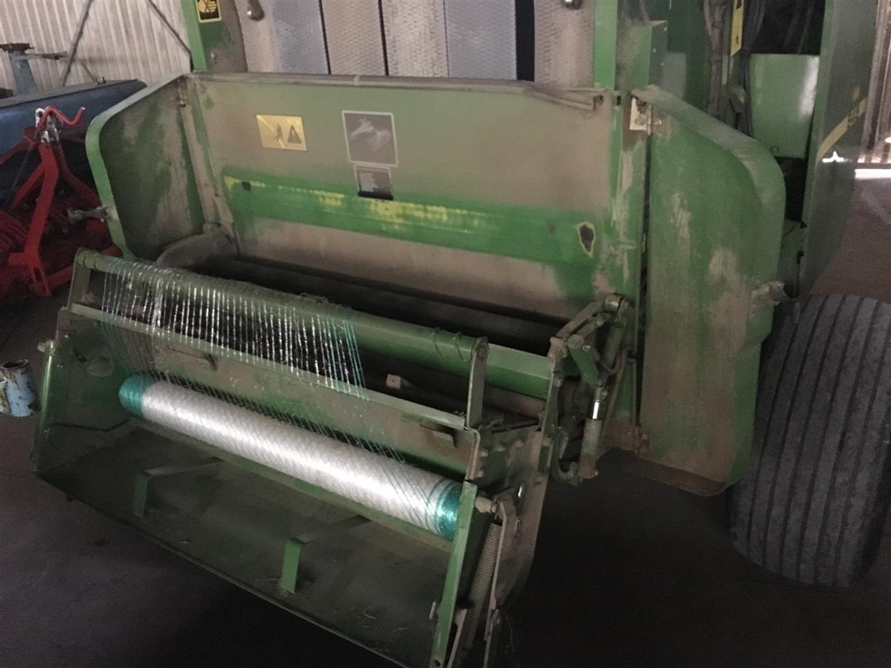 JOHN-DEERE-545