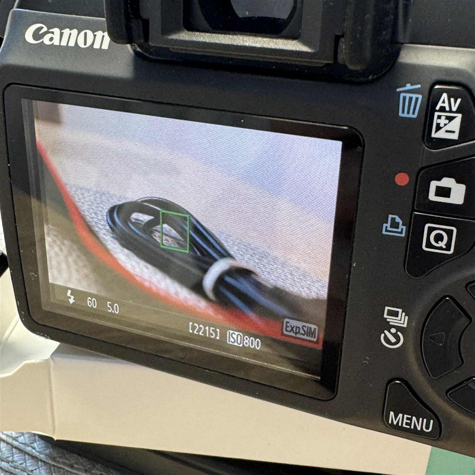 Canon-EOS-1100D-+-18-55mm-Image-Stabilizer-II