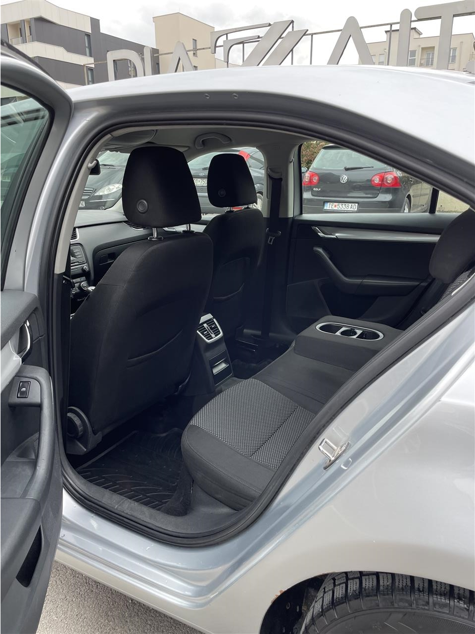 Skoda-octavia-2013-