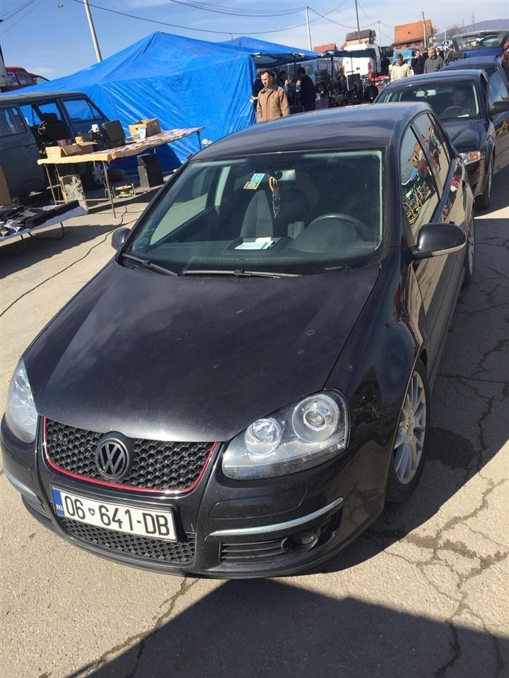 VW-Golf--5