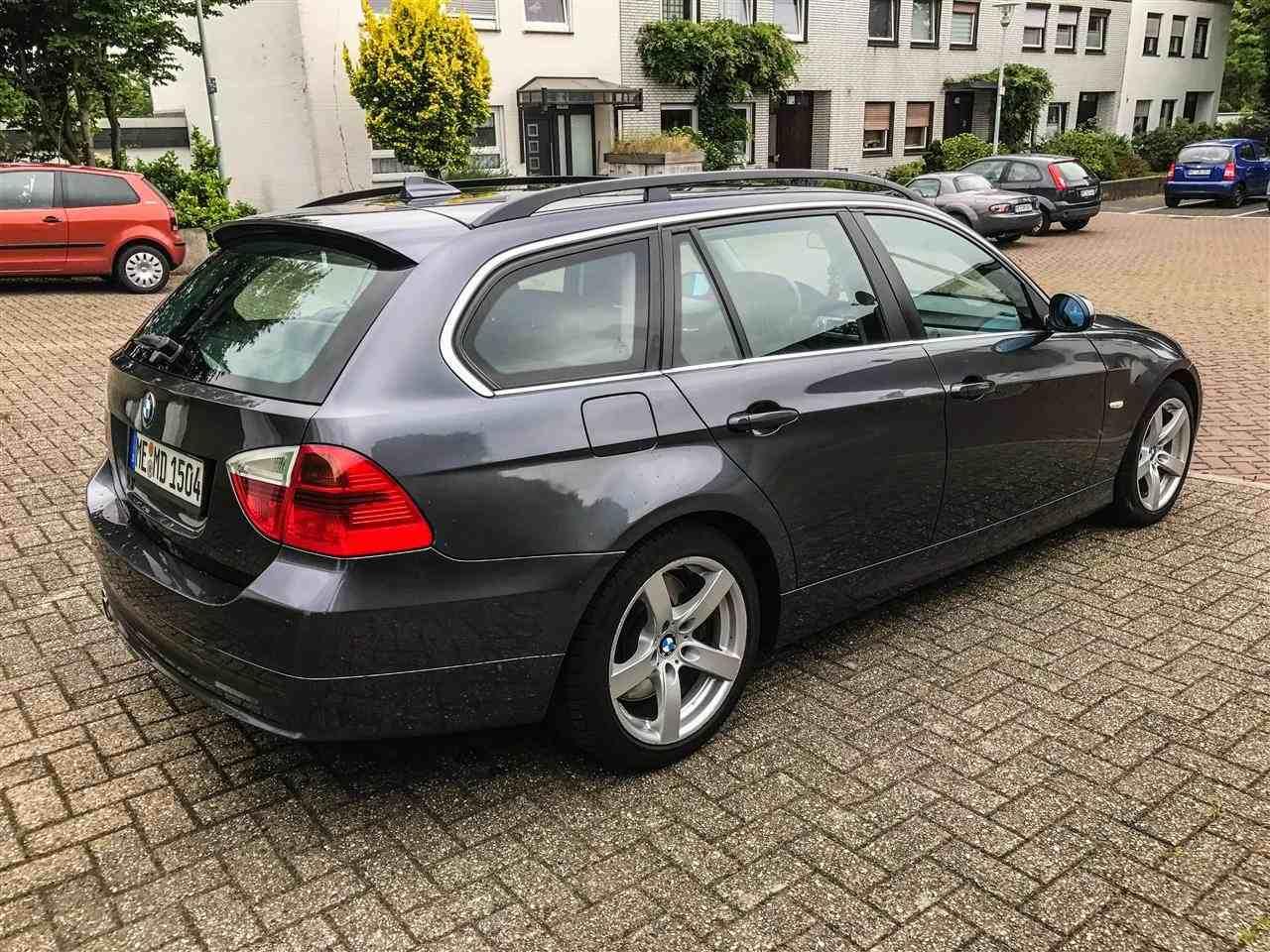 BMW-325D