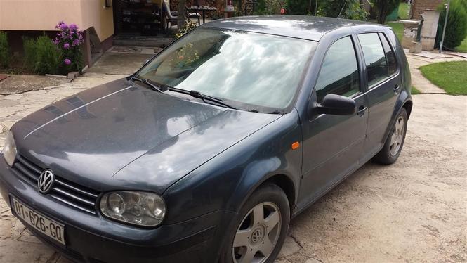 Golf 4