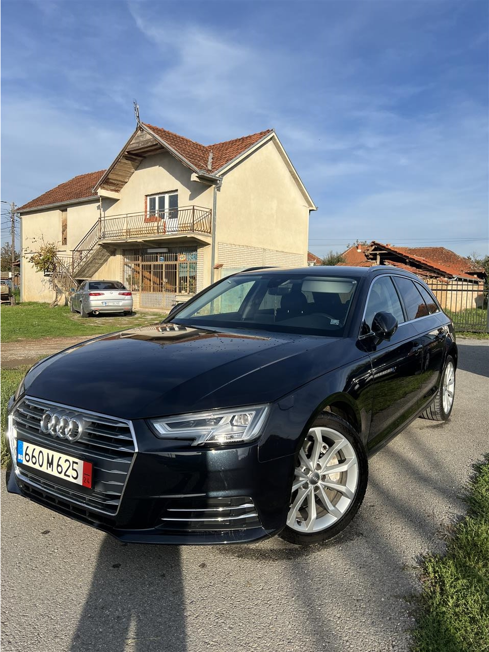 Audi-A4