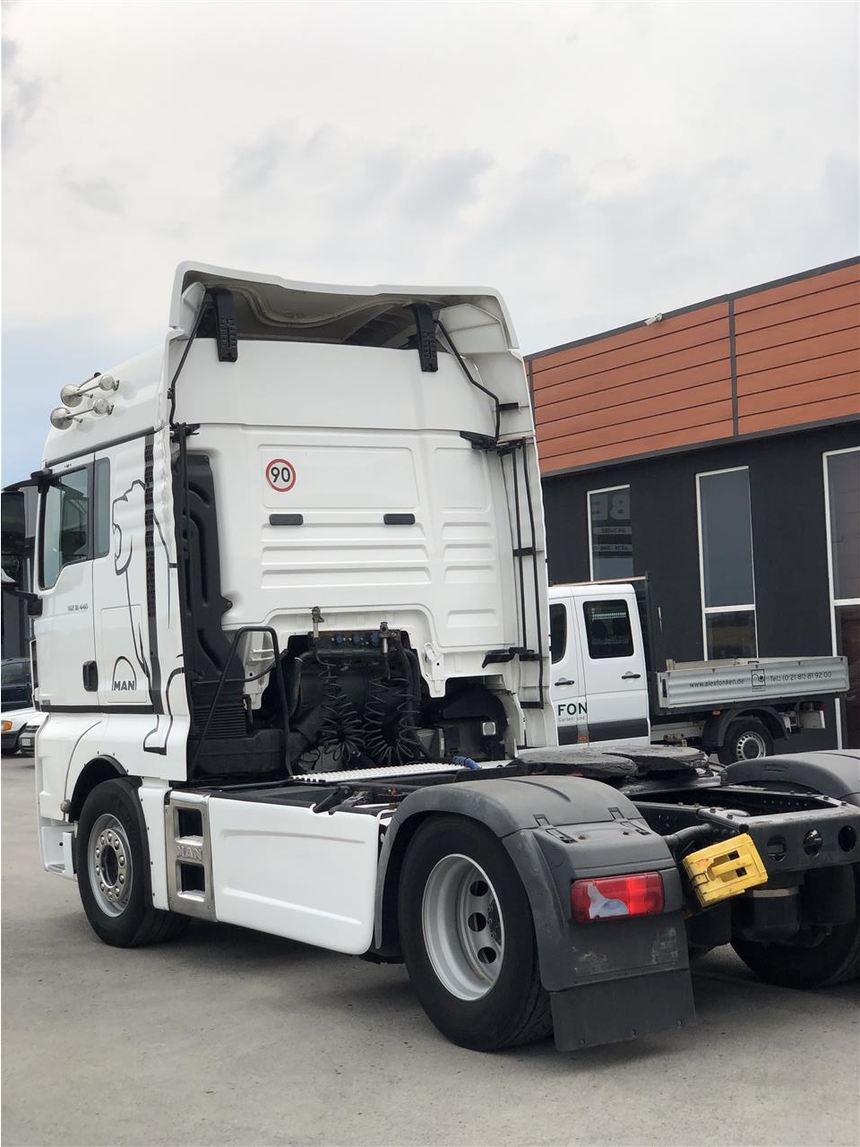 MAN-TGX