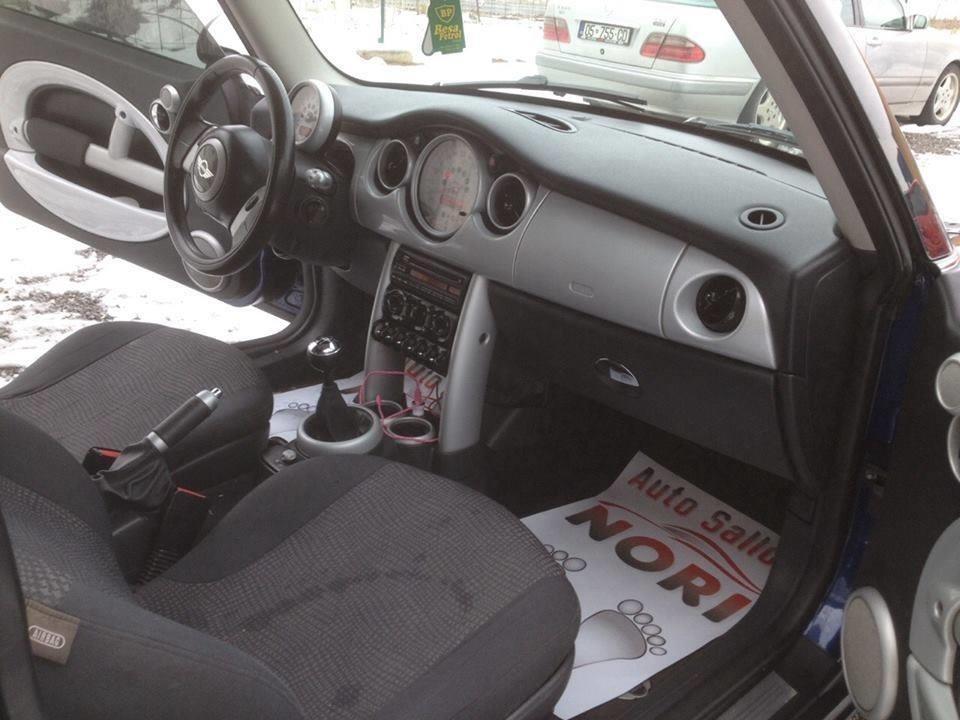 Mini-Cooper-2004